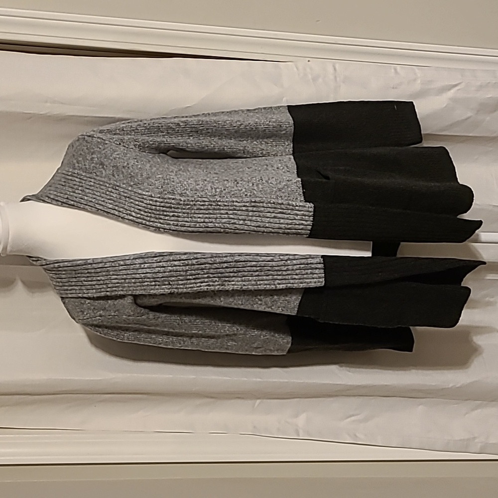 NWT Sonoma Cardigan with Pockets size S
